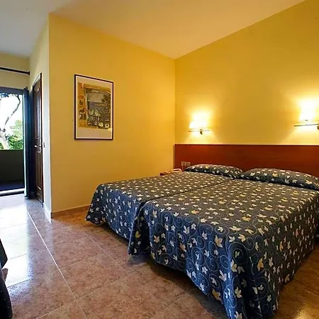 Hotel Sa Riera 3*