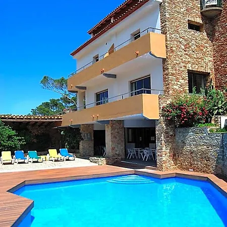 Hotel Sa Riera 3*