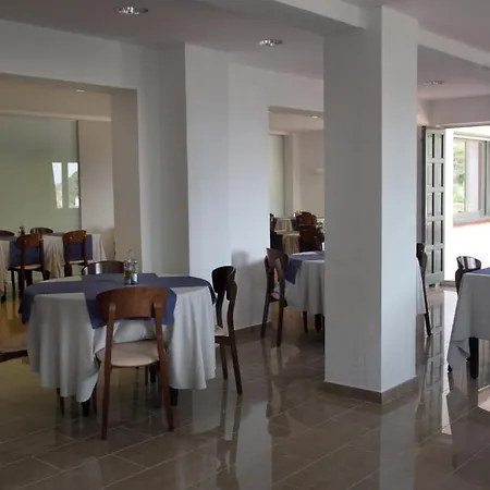 Ξενοδοχείο Sa Riera 3*